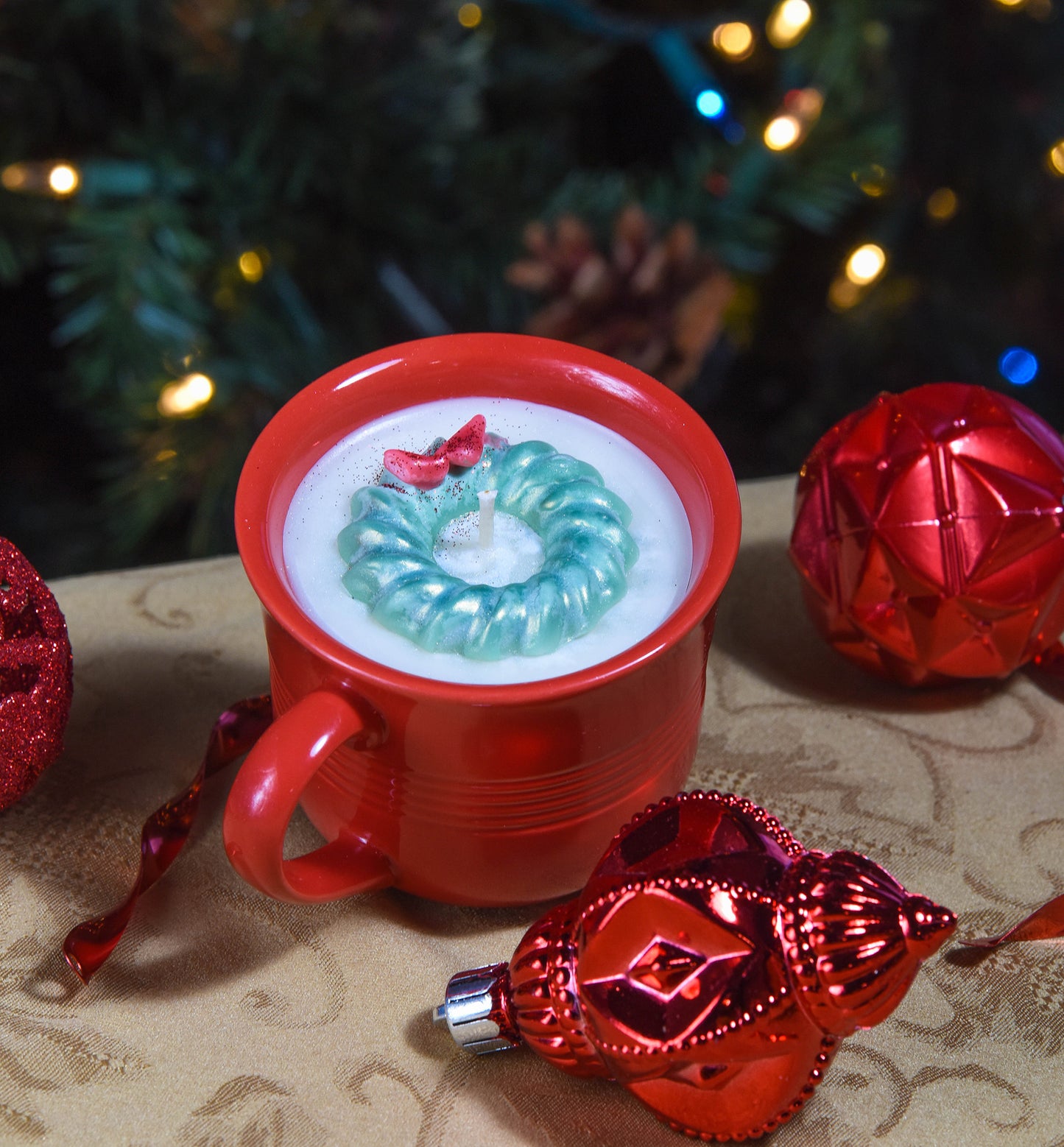 Happy Holiday Wreath Candle Mug